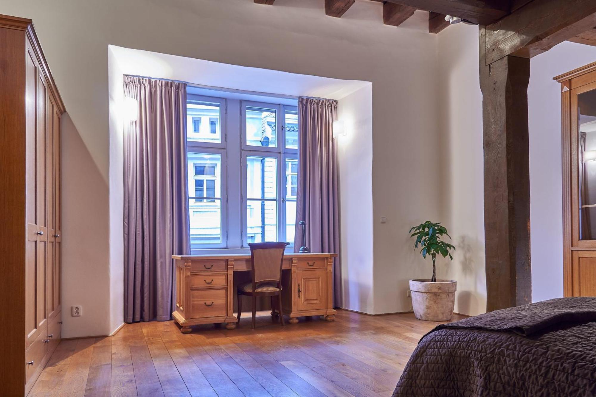 Hotel U 3 Pstrosu Praga