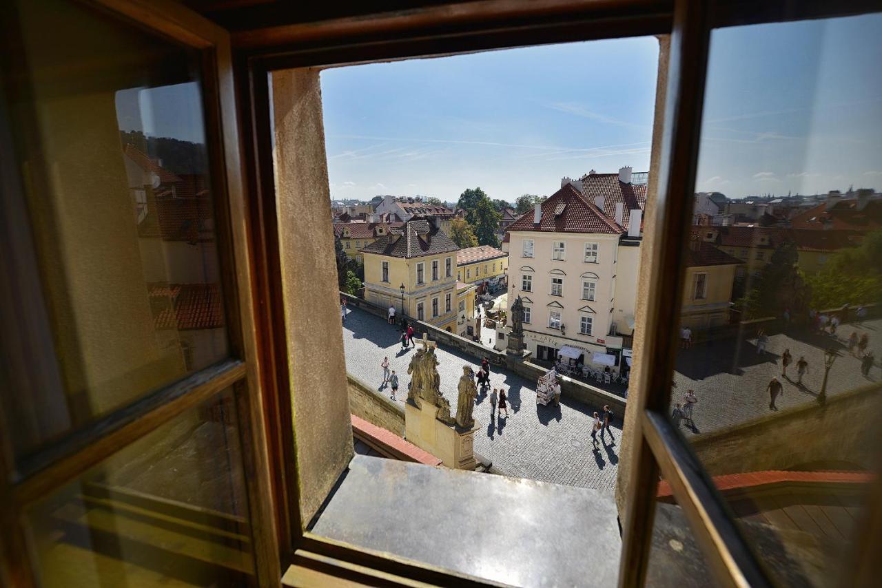 U 3 Pstrosu Hotel Praga