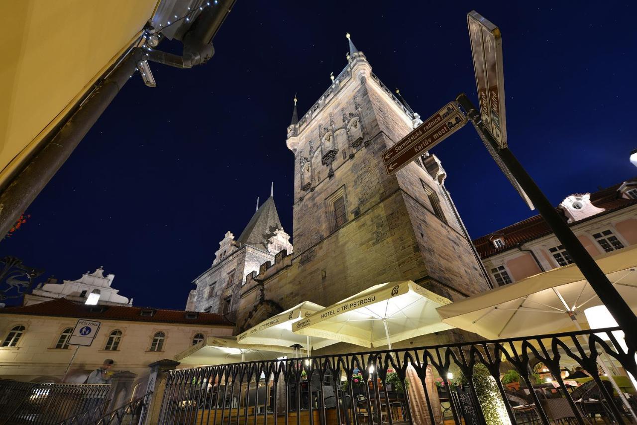 U 3 Pstrosu Hotel Praga